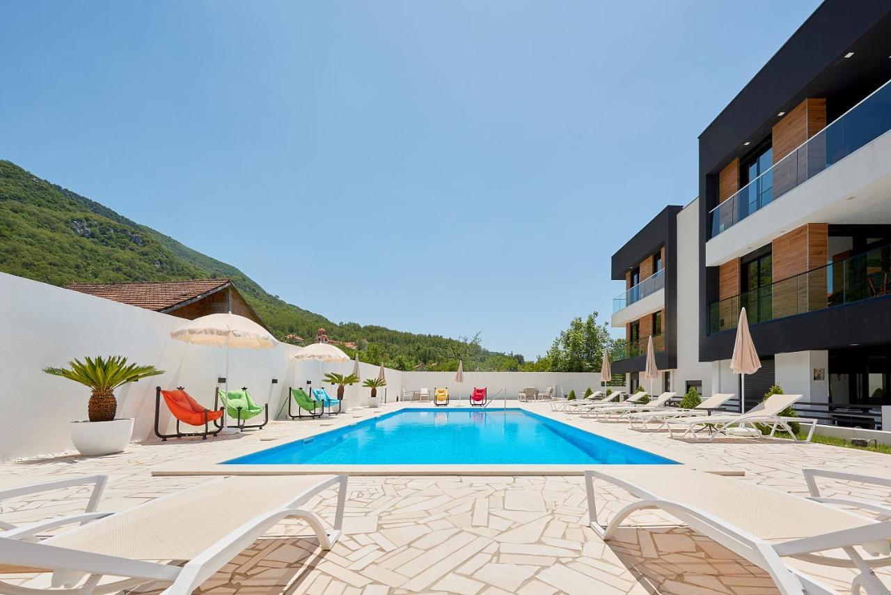Georgiy Lux Apartments Lastva Grbaljska Exterior foto